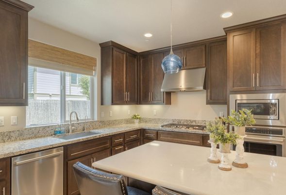 Interior, Kitchen, Pendant Lights, Recessed Lighting, Stainless Steel Appliances