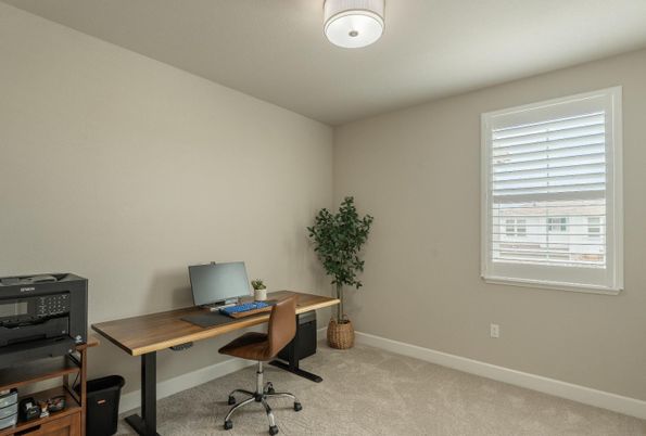 Home Office, Interior