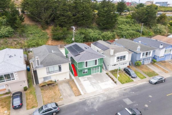 Exterior, Drone