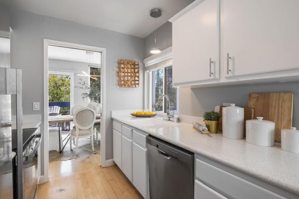 Dining room, Interior, Kitchen, Pendant Lights, Stainless Steel Appliances, Wood Texture Flooring