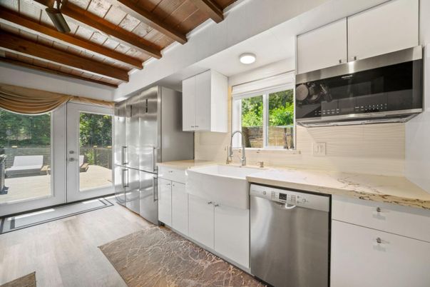 Interior, Kitchen, Stainless Steel Appliances, Wooden Beams, Wooden Ceilings, Wood Texture Flooring