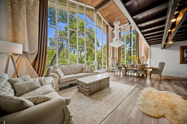 Chandelier, Dining room, Interior, Living room, Sun Room, Wooden Ceilings, Wood Texture Flooring