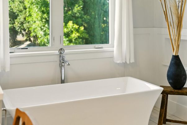 Bathroom, Free Standing Baths, Interior