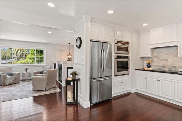 Interior, Kitchen, Living room, Pendant Lights, Recessed Lighting, Stainless Steel Appliances, Wood Texture Flooring
