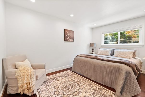 Bedroom, Interior, Recessed Lighting, Wood Texture Flooring