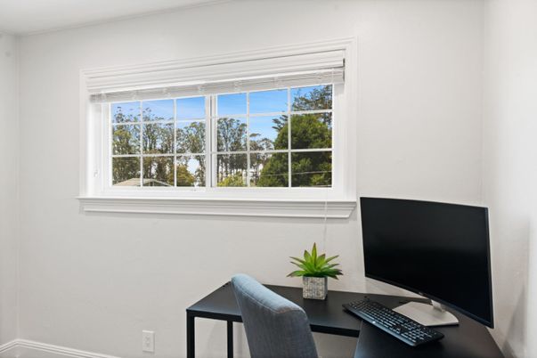 Home Office, Interior