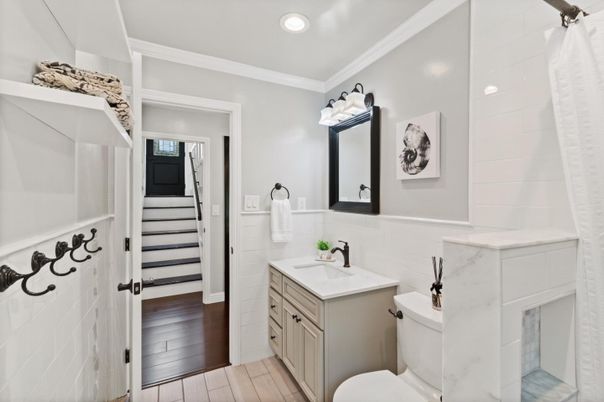 Bathroom, Interior, Recessed Lighting, Wood Texture Flooring