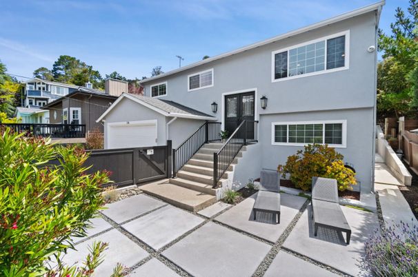 Attached, Exterior, Facade, Raised Ranch