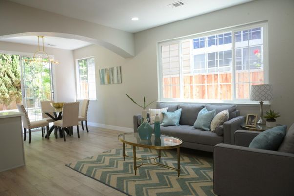 Dining room, Interior, Living room, Pendant Lights, Recessed Lighting, Wood Texture Flooring