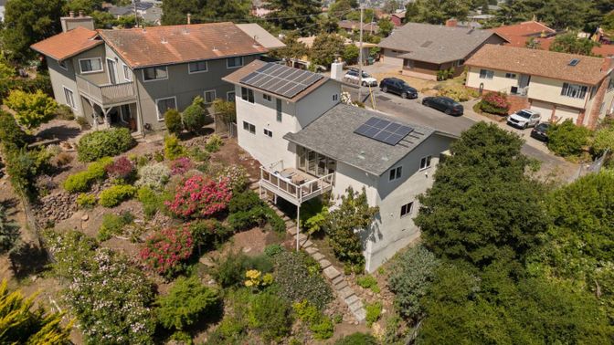 Exterior, Drone