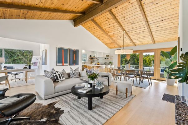 Dining room, Interior, Living room, Pendant Lights, Wooden Beams, Wooden Ceilings, Wood Texture Flooring