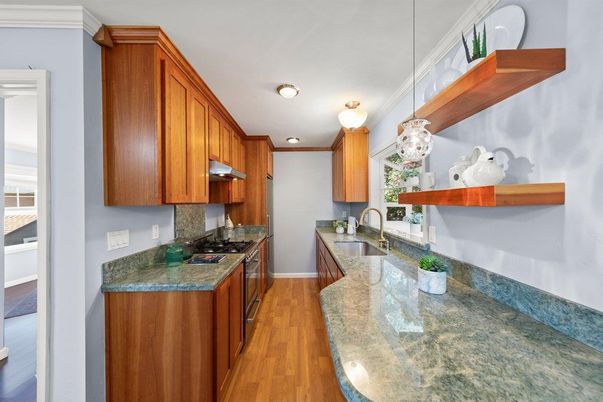 Interior, Kitchen, Pendant Lights, Recessed Lighting, Wood Texture Flooring