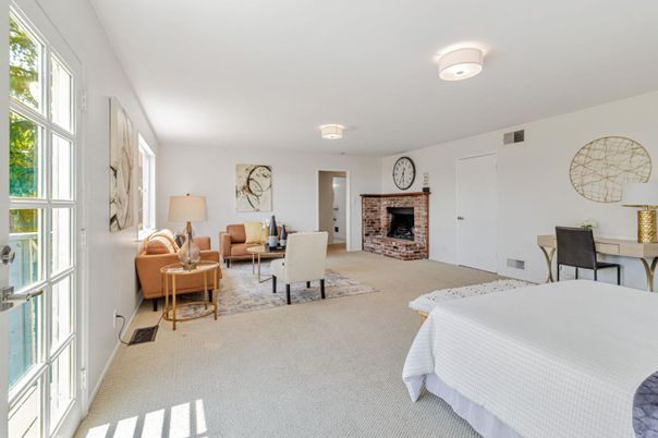 Fireplace, Interior, Living room