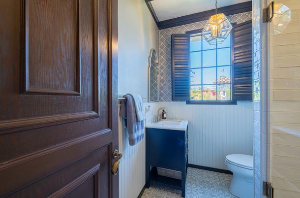 Bathroom, Interior