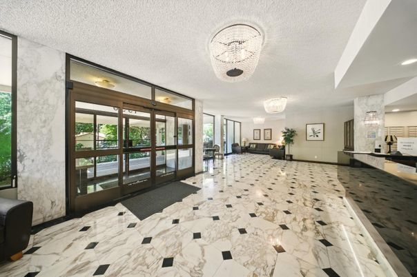 Chandelier, Interior, Marble, Marble Walls, Recessed Lighting