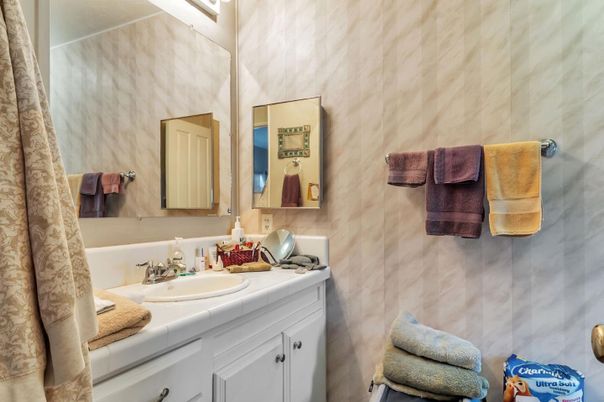 Bathroom, Interior, Tile Countertops