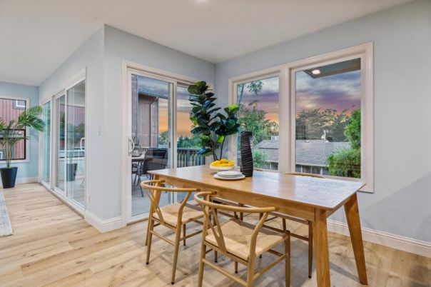 Dining room, Interior, Recessed Lighting, Wood Texture Flooring