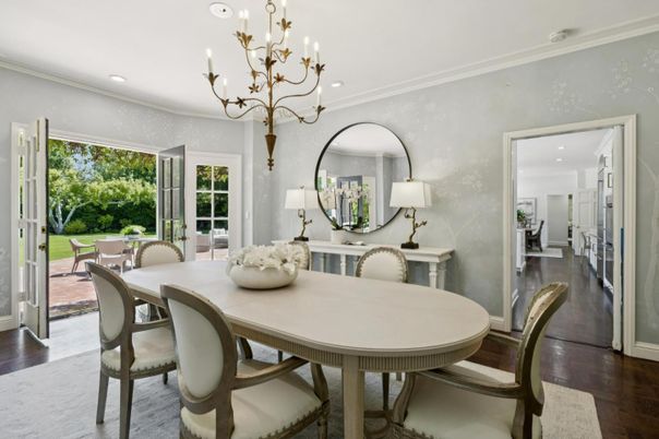 Chandelier, Dining room, Interior, Recessed Lighting, Wood Texture Flooring