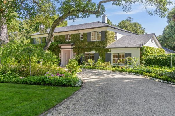 Backyard, Exterior, Facade, Georgian