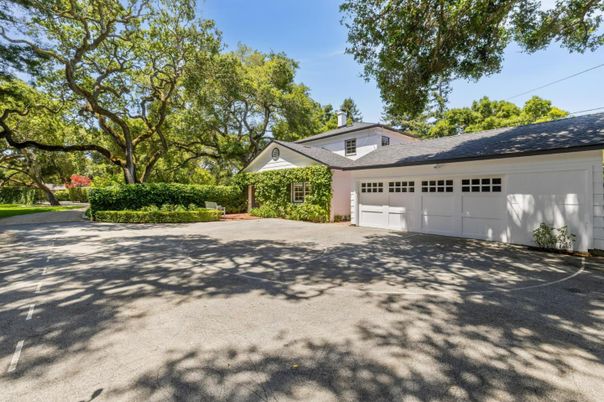 Detached Garage, Exterior