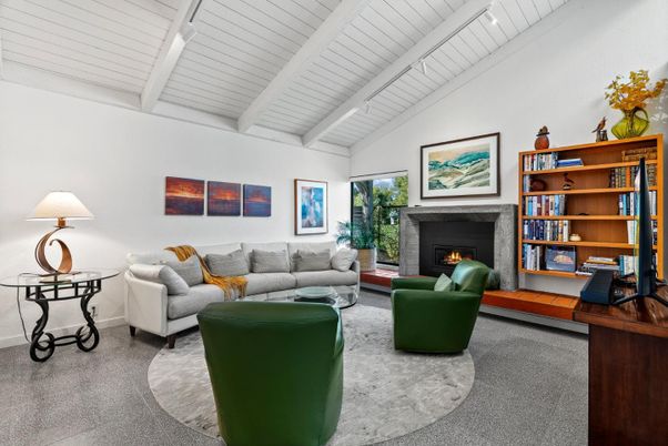 Fireplace, Interior, Living room