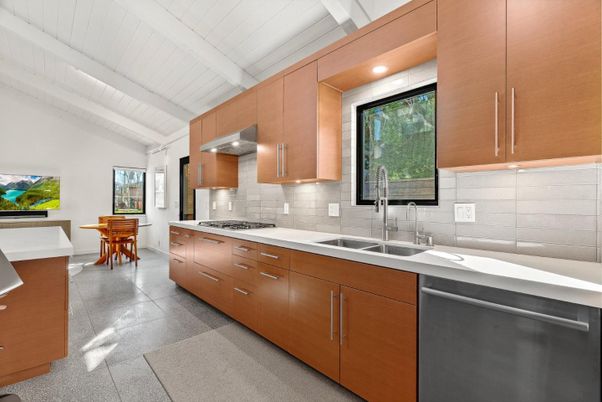 Dining room, Interior, Kitchen, Recessed Lighting, Stainless Steel Appliances