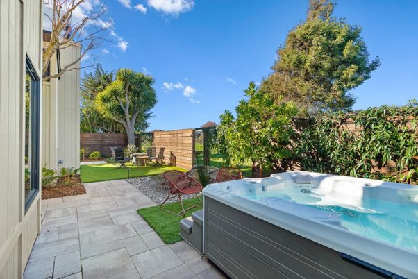 Backyard, Exterior, Hot Tub