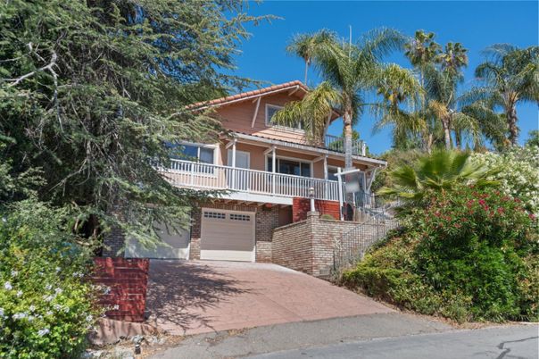 Attached, Exterior, Facade, Mediterranean