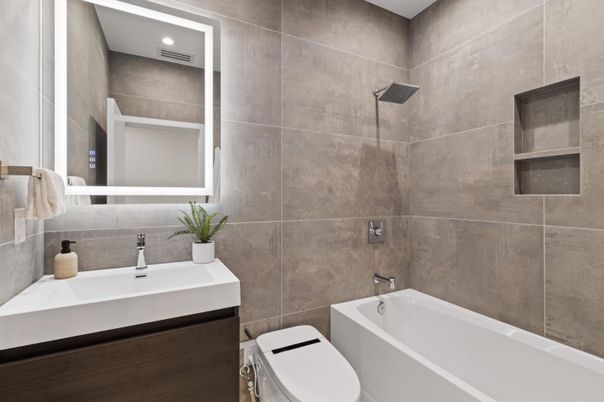 Bathroom, Interior, Recessed Lighting