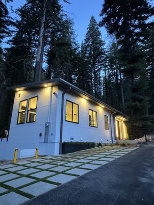Backyard, Exterior, Facade, Ranch