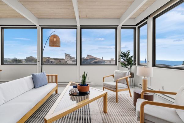 Interior, Living room, Sun Room, Water, Wooden Ceilings