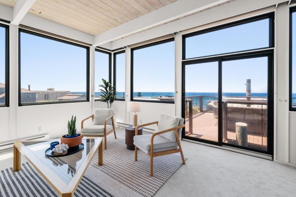 Interior, Living room, Sun Room, Water