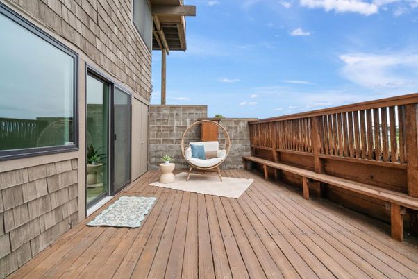 Exterior, Wood Texture Flooring