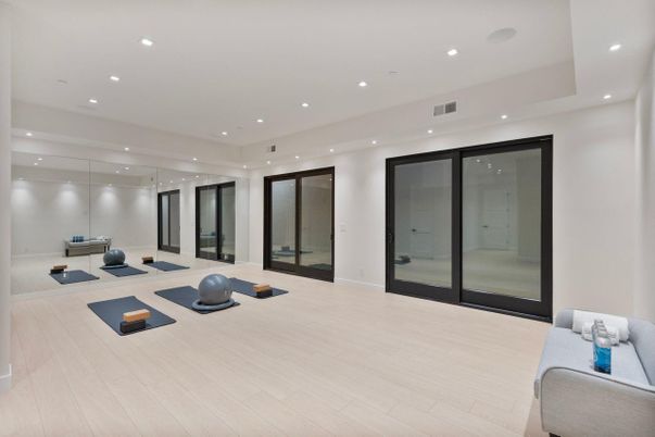 Fitness Equipment, Interior, Recessed Lighting, Wood Texture Flooring