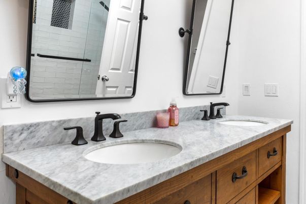 Bathroom, Dual Sink Vanities, Interior