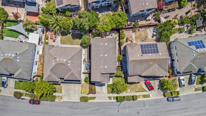 Exterior, Drone