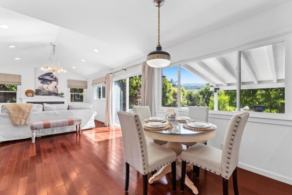Dining room, Interior, Living room, Pendant Lights, Recessed Lighting, Wood Texture Flooring