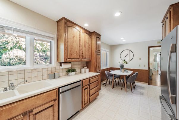 Dining room, Interior, Kitchen, Recessed Lighting