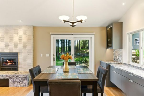 Chandelier, Dining room, Fireplace, Interior, Recessed Lighting, Wood Texture Flooring
