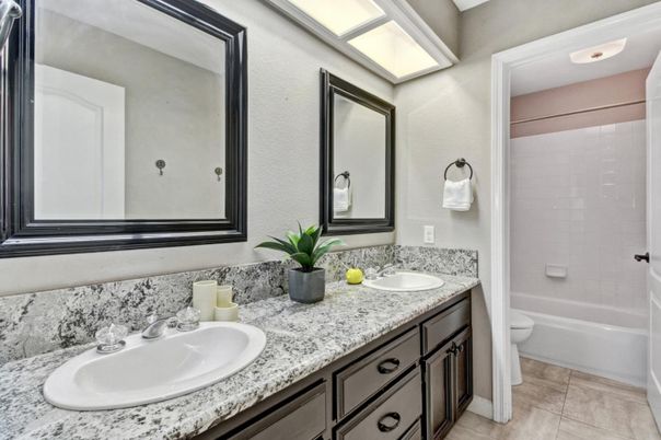 Bathroom, Dual Sink Vanities, Interior