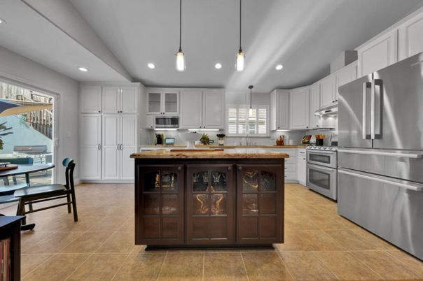 Interior, Kitchen, Pendant Lights, Recessed Lighting, Stainless Steel Appliances