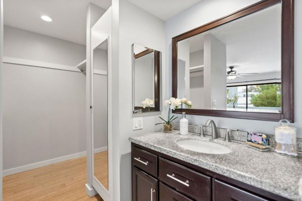 Bathroom, Interior, Recessed Lighting, Wood Texture Flooring