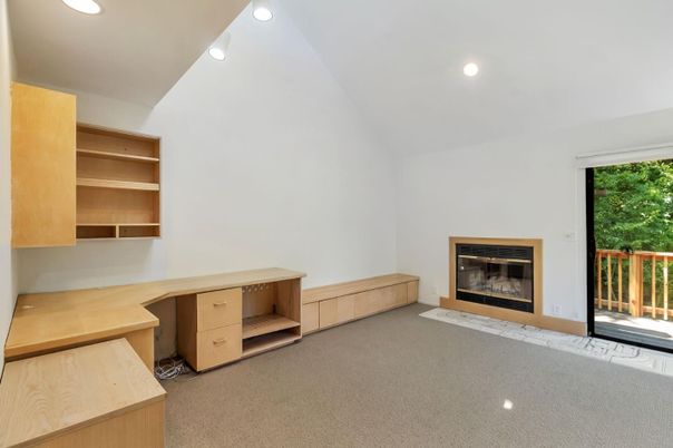 Fireplace, Interior, Recessed Lighting