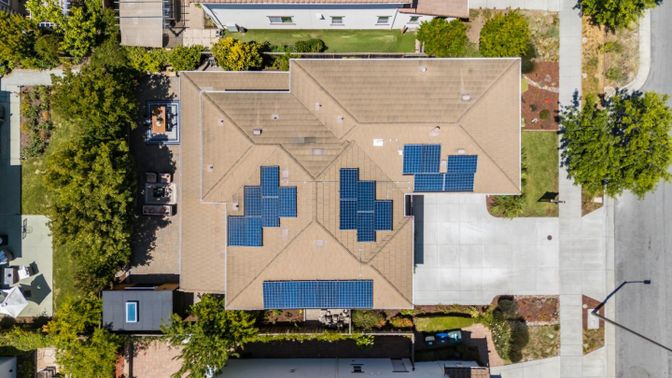 Exterior, Drone