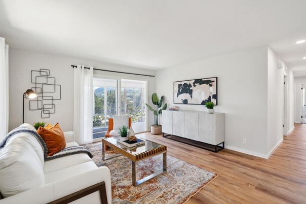 Interior, Living room, Recessed Lighting, Wood Texture Flooring