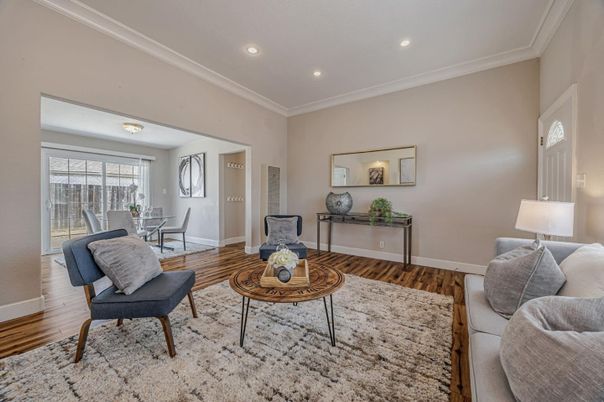 Dining room, Interior, Living room, Recessed Lighting, Wood Texture Flooring