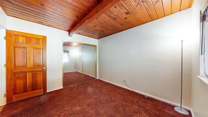 Empty room, Interior, Wooden Beams, Wooden Ceilings