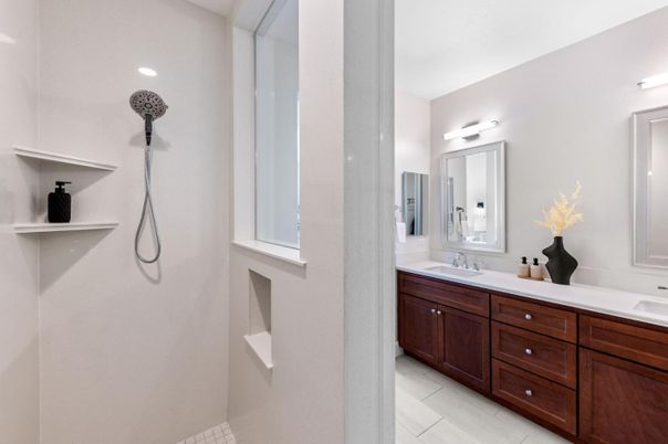 Bathroom, Dual Sink Vanities, Interior, Recessed Lighting