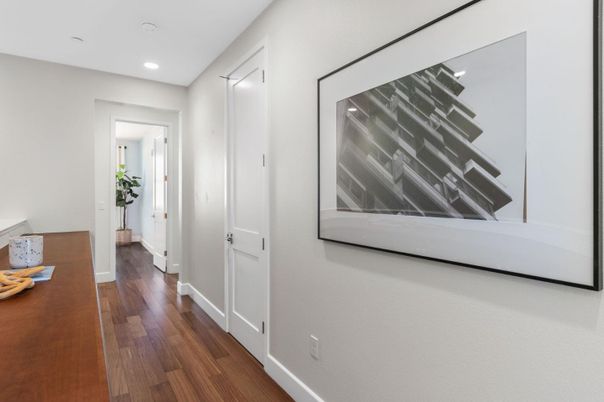 Interior, Recessed Lighting, Wood Texture Flooring
