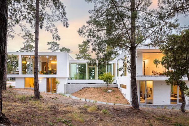 Backyard, Exterior, Facade, Modern